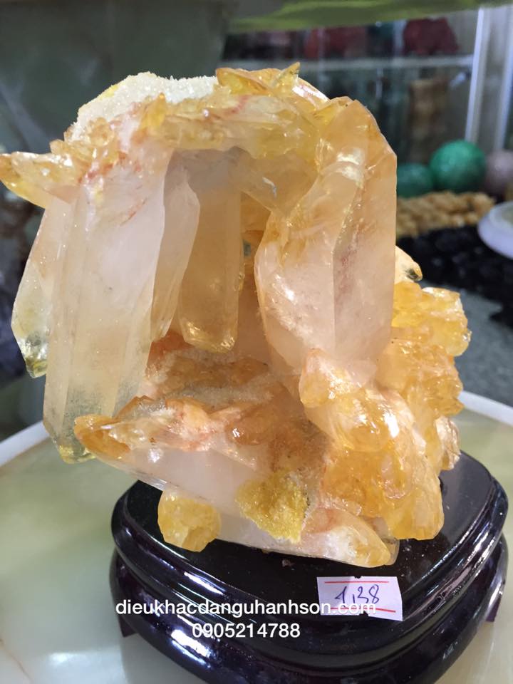 KHỐI ĐÁ THẠCH ANH VÀNG
