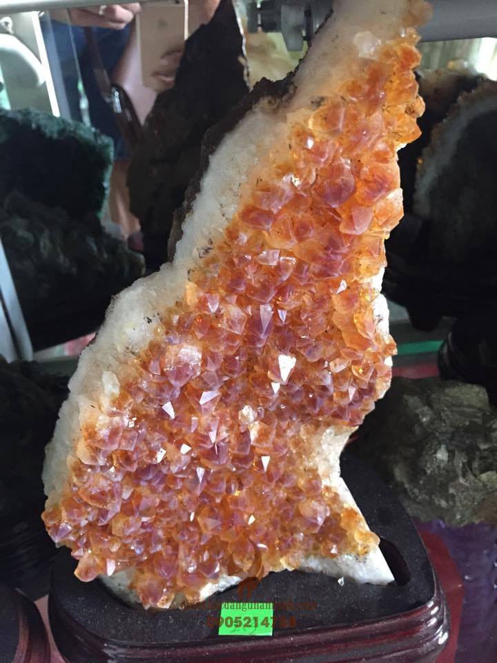 KHỐI ĐÁ THẠCH ANH VÀNG