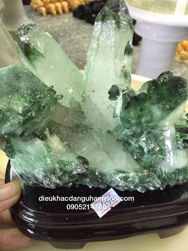 HANG ĐỘNG ĐÁ THẠCH ANH XANH
