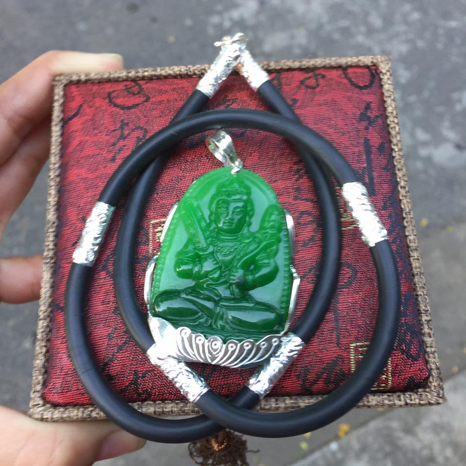 Phât Hư Không Tạng Đá Ngọc Cẩm thạch ốp bạc ta cao cấp kèm dây ốp bạc 4 đốt ( Sửu Và Dần) HKT06