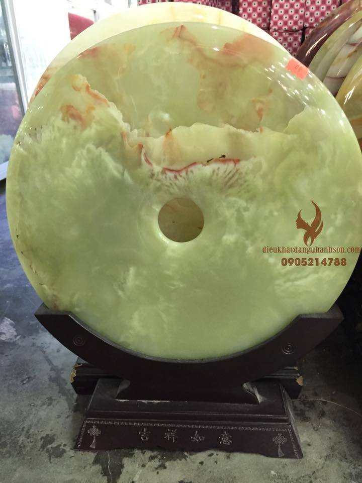 Đồng tiền phong thủy chế tác từ đá ngọc, đá thạch anh vàng, đá ngọc lưu ly cực đẹp