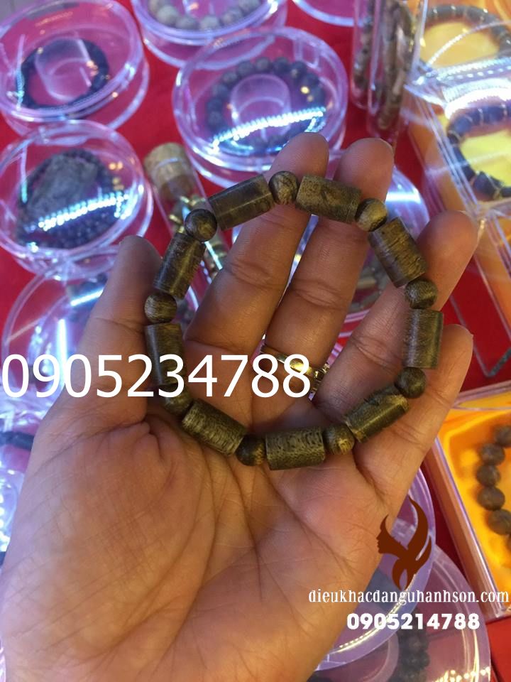 Vòng tay trầm tốc tự nhiên TH06