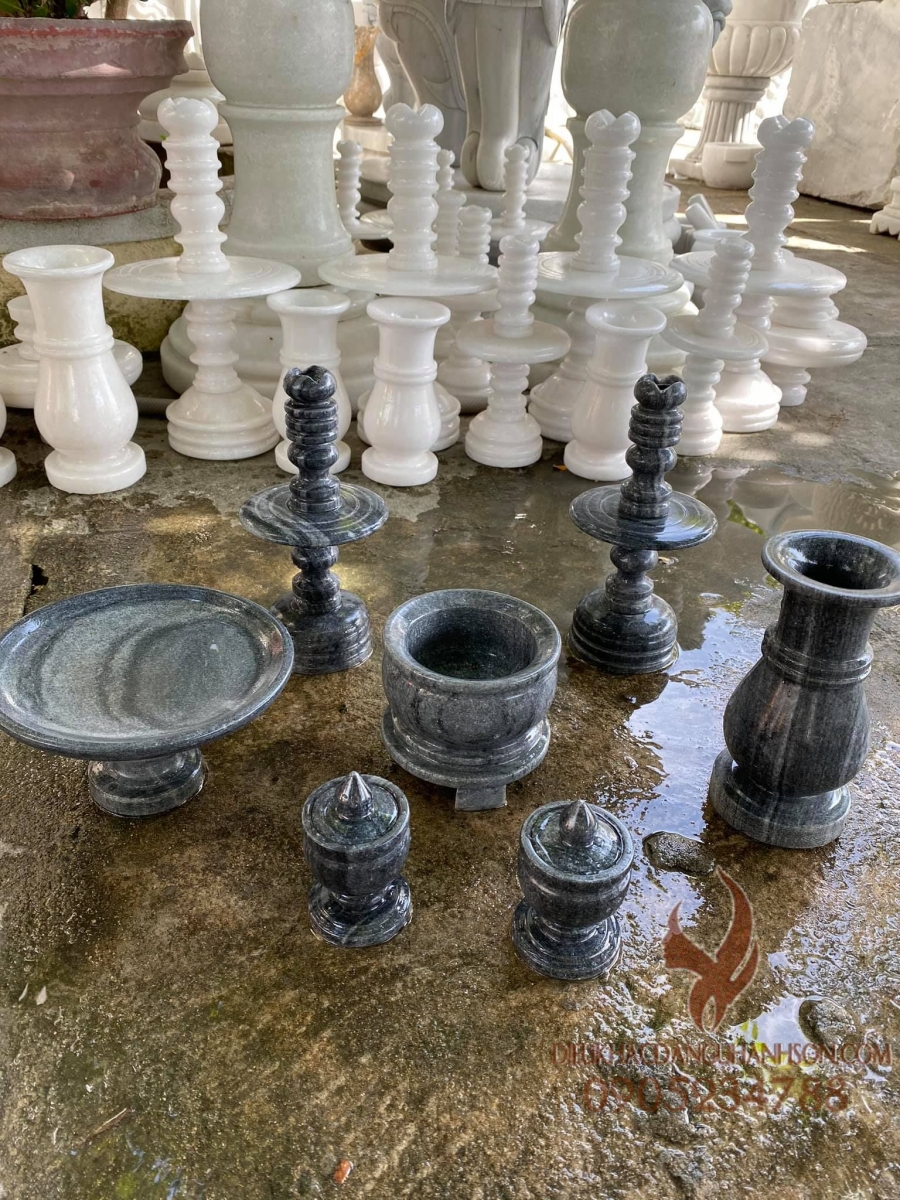 Bộ đồ thờ cúng đá đen non nước nguyên khối (Lư hương, chân đèn, hủ nước, bồng hoa quả, trái cây) (Mã sản phẩm: TC02)