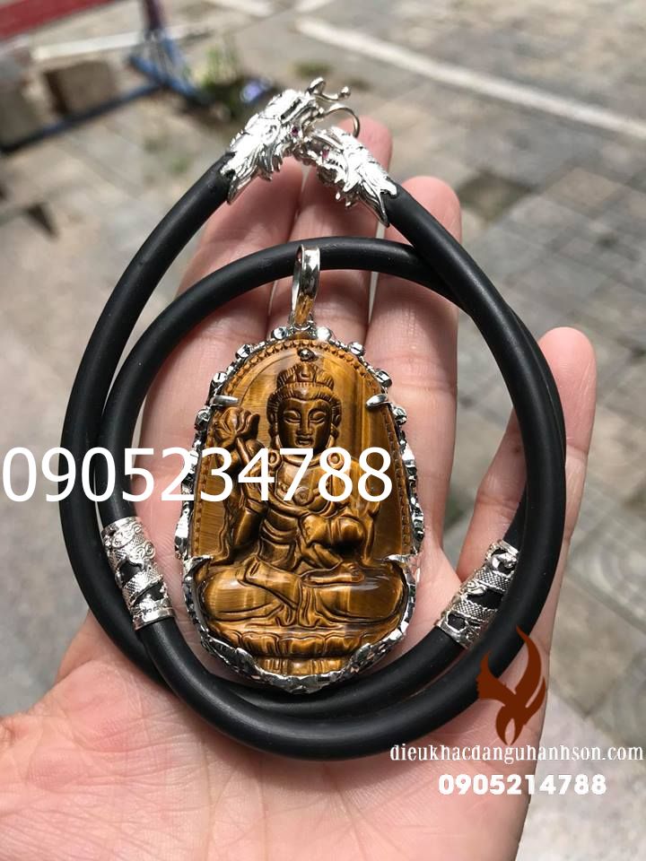 Mặt dây chuyền phật Đại thế chí cho tuổi Ngọ đá mắt hổ (Mã sản phẩm: PBM124)