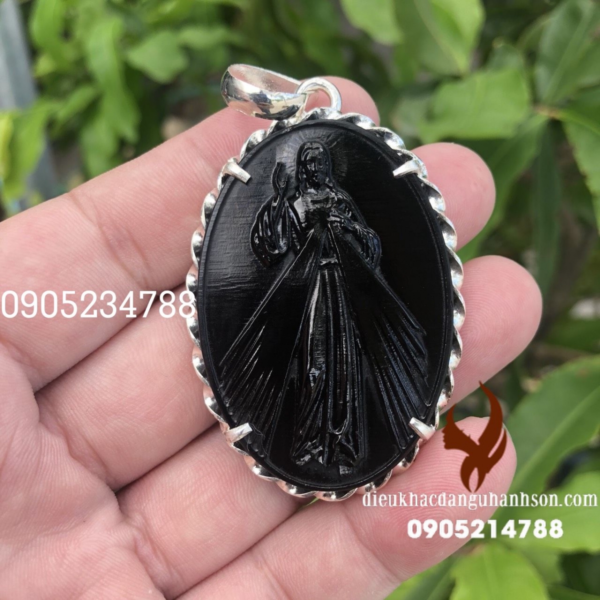 Mặt dây chuyền Lòng chúa thương xót obisidian thiên nhiên ốp bạc ta nguyên chất (Mã sản phẩm: CG17)