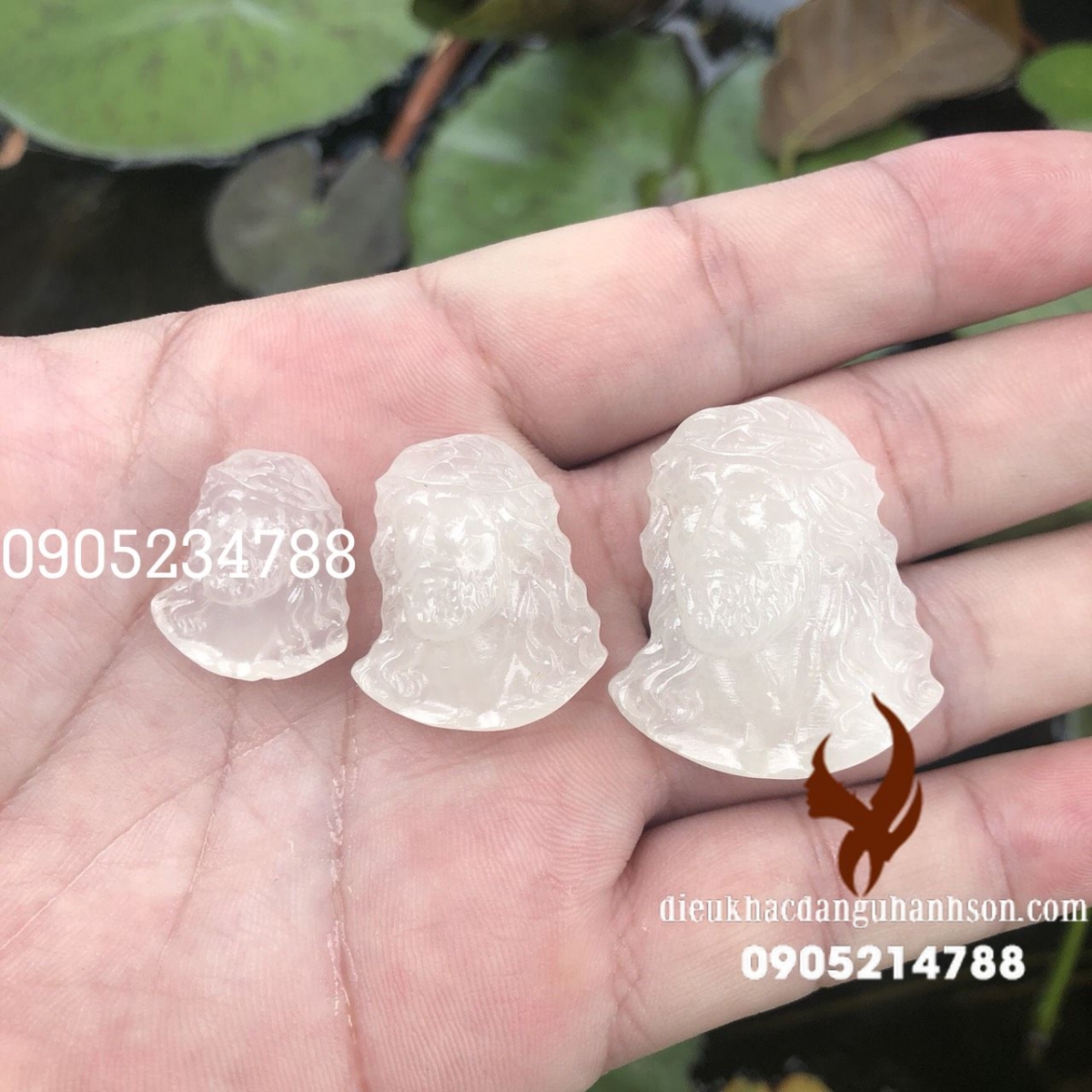 Mặt dây chuyền Chúa Gieessu  thạch anh trắng thiên nhiên: CG21)