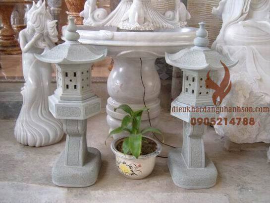 Đèn điêu khắc chế tác từ các khối đá tự nhiên của những nghệ nhân