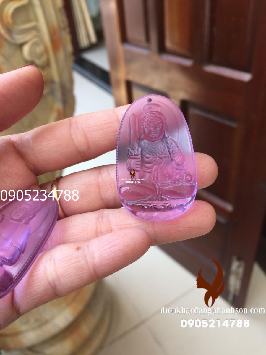 Phật bản mệnh Bất động minh vương đá thạch anh tím cho Tuổi Dậu MV05