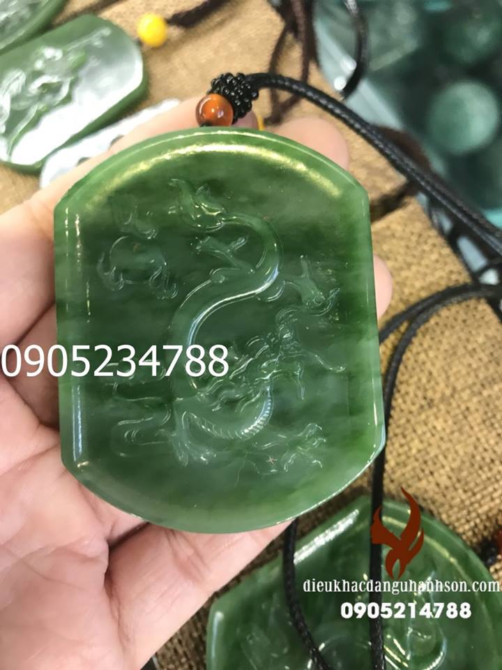 Mặt dây chuyền rồng Ngọc bích tự nhiên RP52