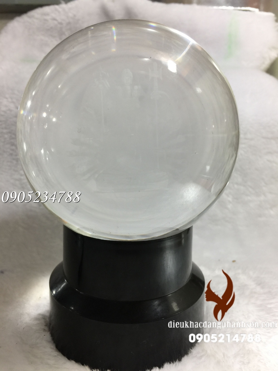 Quả cầu pha lê bắn 3D kèm đế đèn QC31