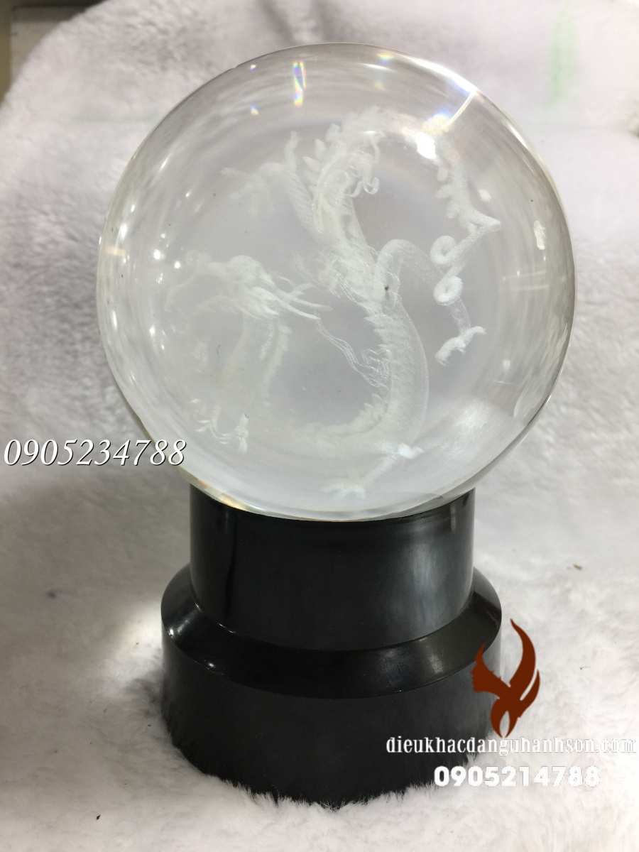 Quả cầu pha lê bắn 3D kèm đế đèn QC37
