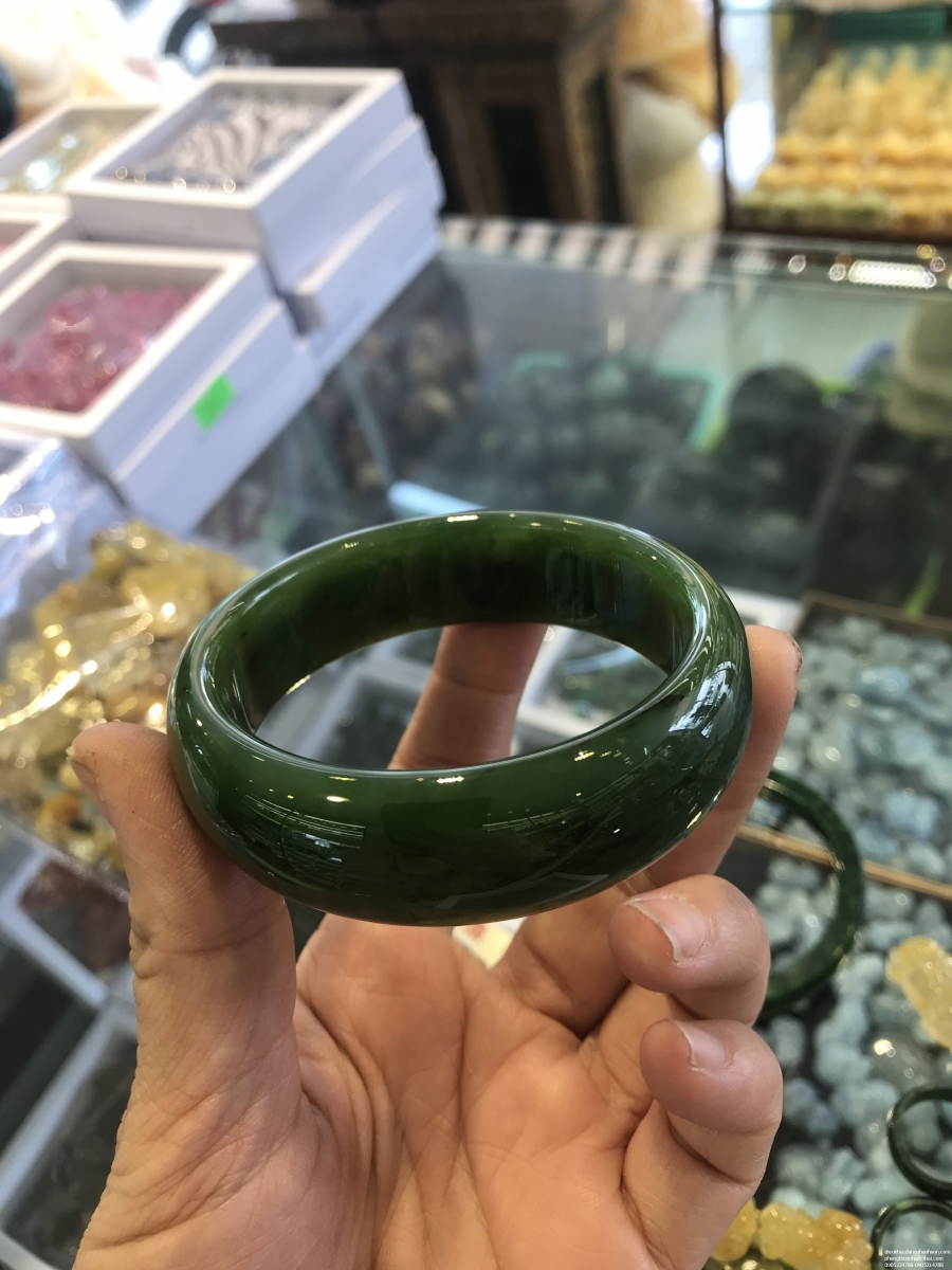 Vòng tay ngọc bích thiên nhiên (Mã sản phẩm: VTBL30)