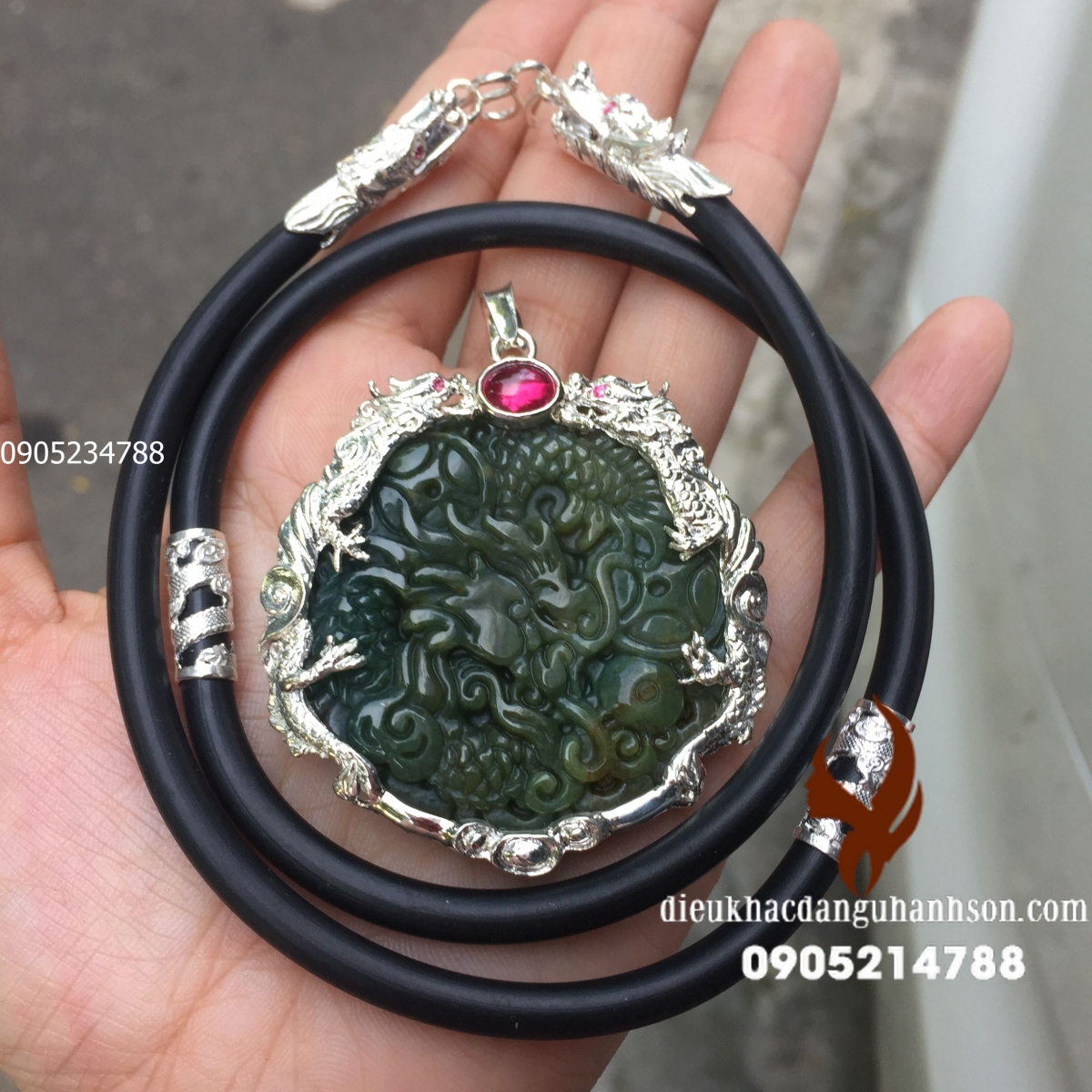 Mặt dây chuyền rồng đá Ngọc caxedon RP32