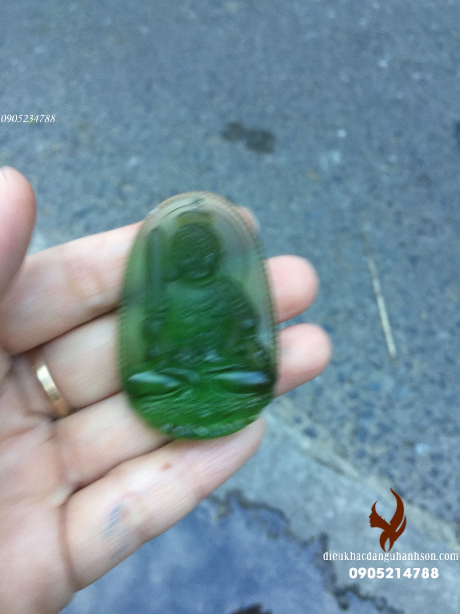 Phật bản mệnh Bất động minh vương  Đá moldavite cho Tuổi Dậu MV13