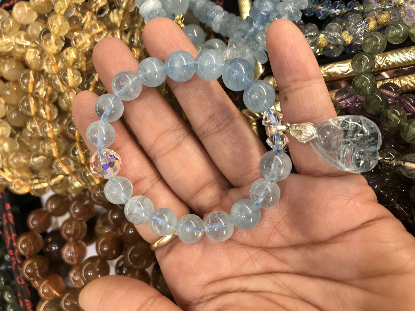 Vòng tay đá aquamarin thiên nhiên mix charm bạc ta (Mã sản phẩm: VT26)