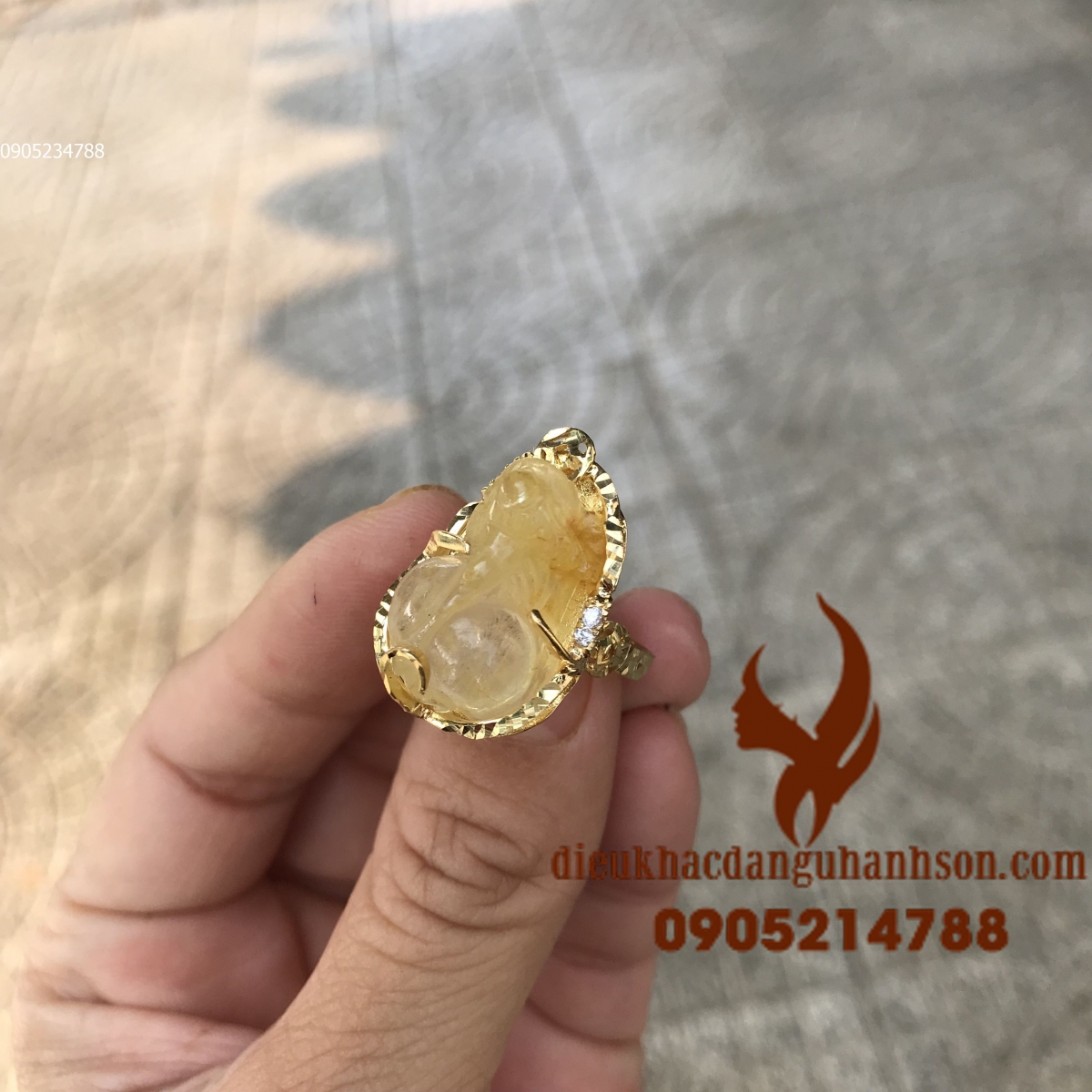 Nhẫn tỳ hưu thạch anh tóc vàng ốp vàng tây 10k (Mã sản phẩm: TH31)