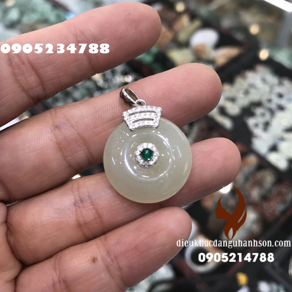 Mặt dây chuyền Đồng điếu Bạch Ngọc - Nephrite trắng thiên nhiên (Mã sản phẩm: MDC22)
