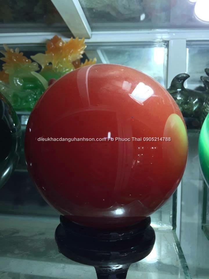 Quả cầu đá mắt mèo đỏ  QC12