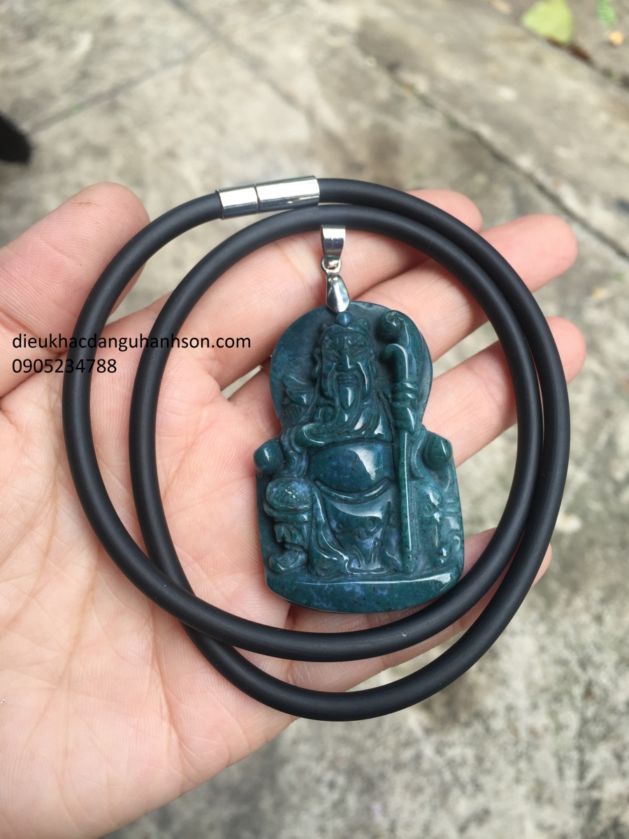 Mặt dây chuyền Quan công đá thạch anh thiên nhiên QC16