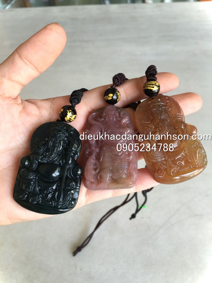 Mặt dây chuyền Quan công thiên nhiên QC12