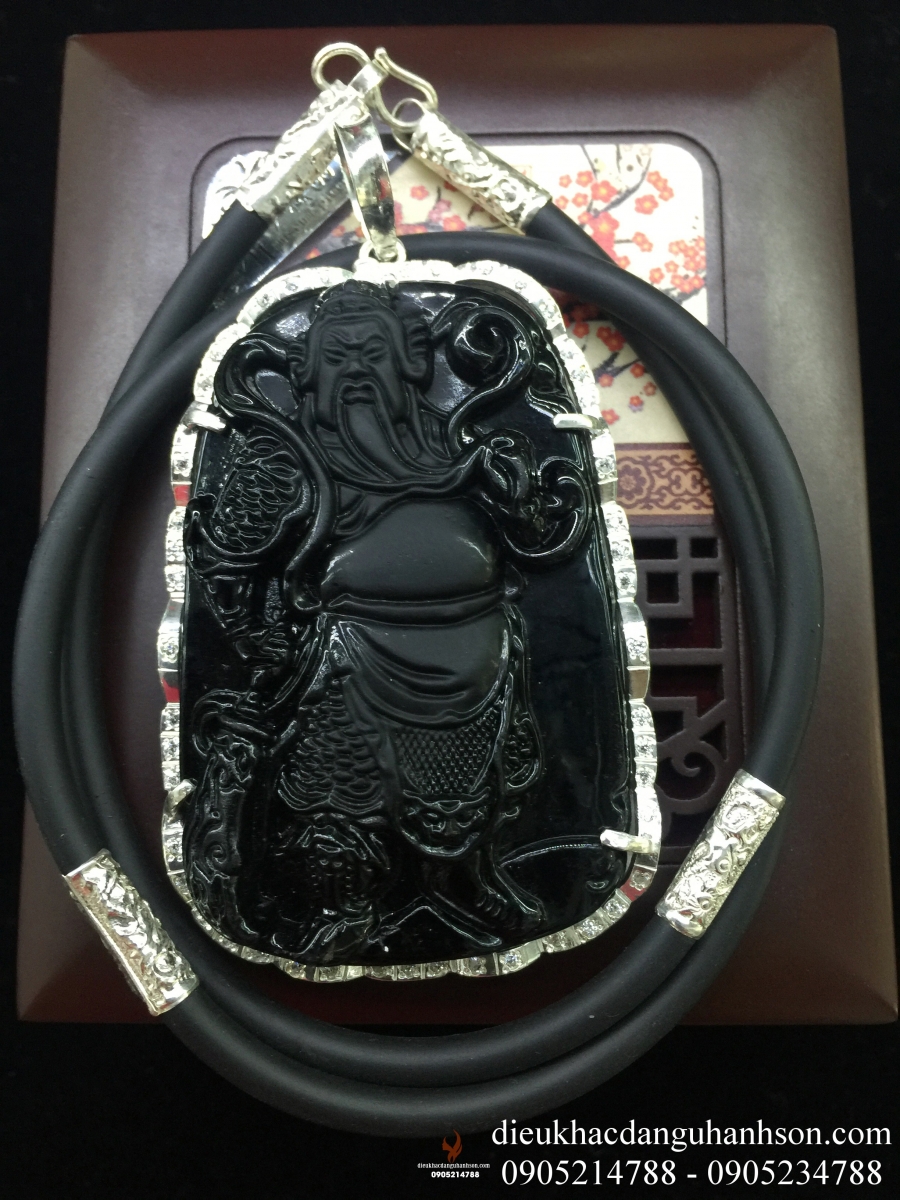 Mặt dây chuyền Quan công đá obisidian ốp bạc ta nguyên chất QC04