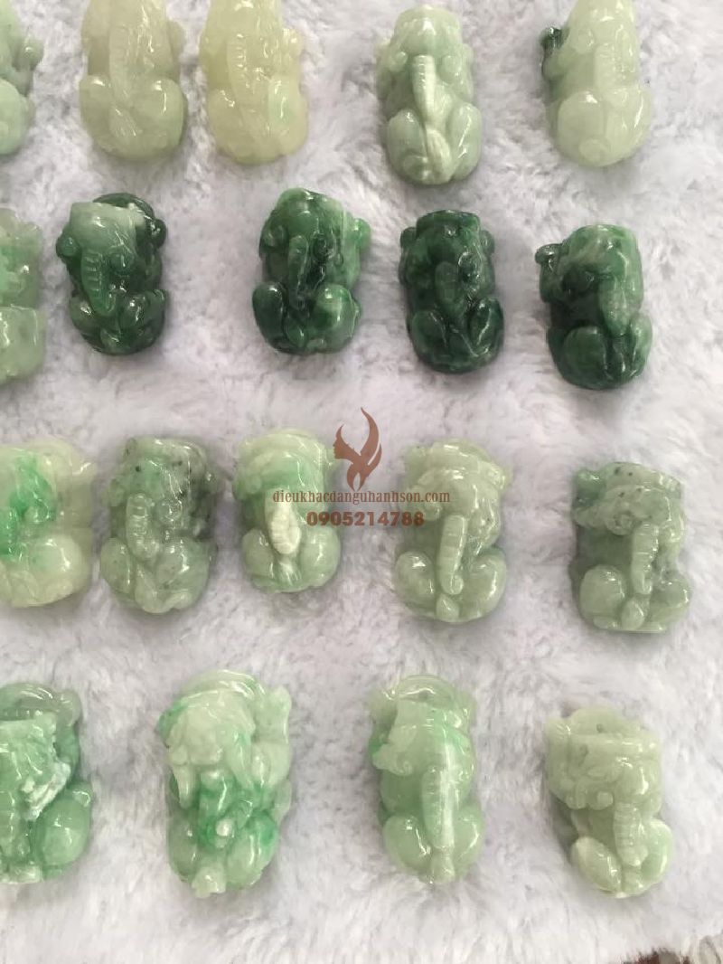 Tỳ hưu được làm từ đá ngọc cẩm thạch tự nhiên 100%