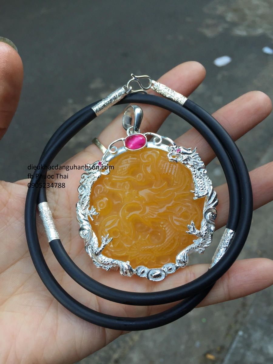 Mặt dây chuyền rồng phụng đá thạch anh ốp bạc rồng cuộn kèm dây da ốp bạc 4 khúc RP21