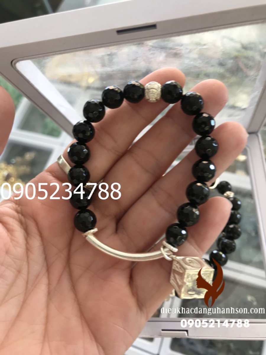 Vòng tay đá mã não thiên nhiên mix charm bạc ta (Mã sản phẩm: VTPK15)