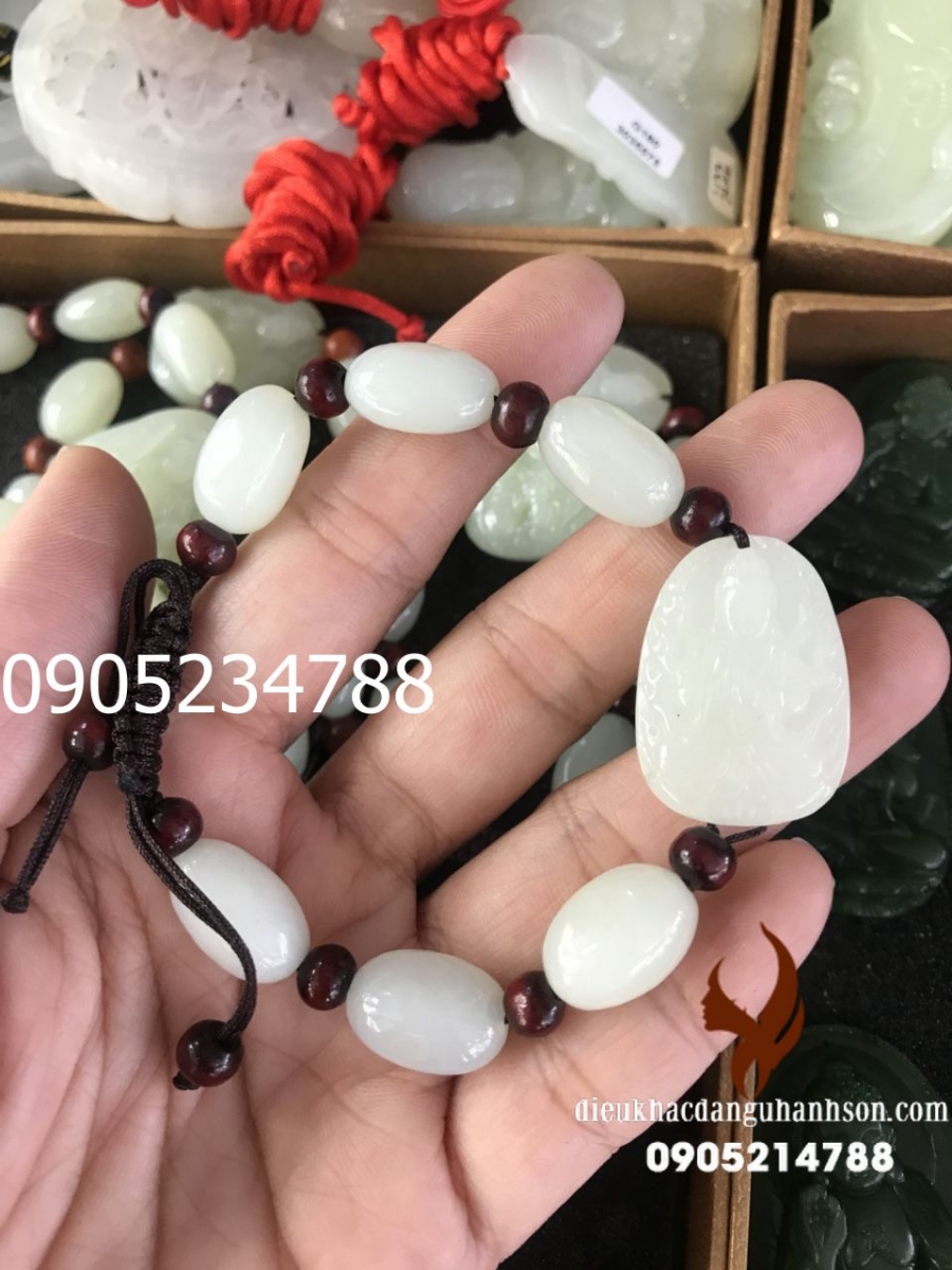 Vòng tay phật  bản mệnh Như Lai Đại Nhật cho tuổi Mùi và Thân (Mã sản phẩm: PBM117)