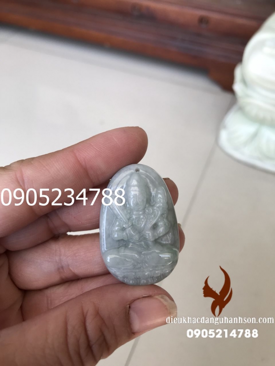 Mặt dây chuyền phật Hư không tạng ngọc cẩm thạch thiên nhiên cho tuổi Sửu và Dần (Mã sản phẩm: PBM151)