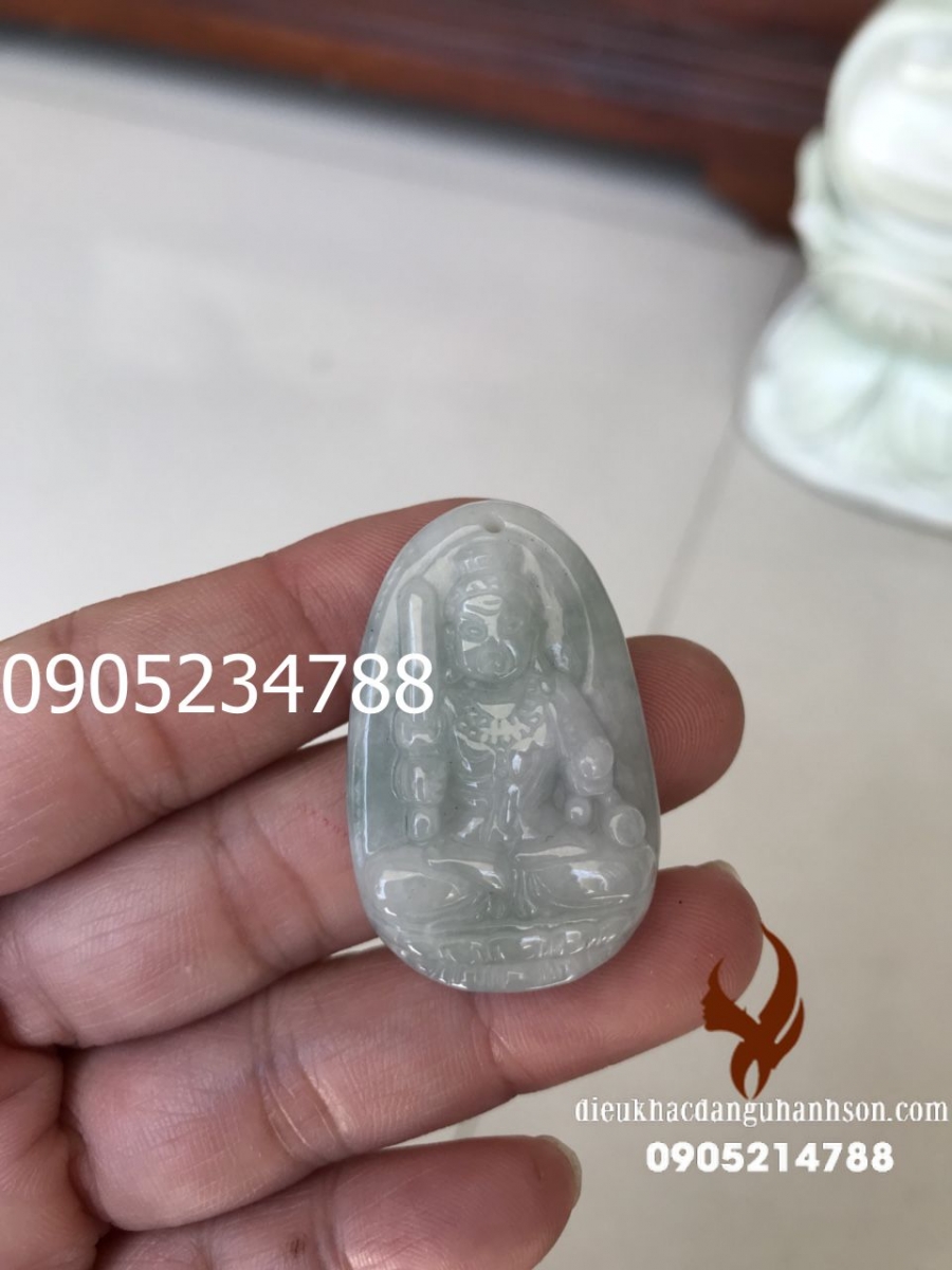 Mặt dây chuyền phật Bất động minh vương ngọc cẩm thạch thiên nhiên cho tuổi Dậu (Mã sản phẩm: PBM152)