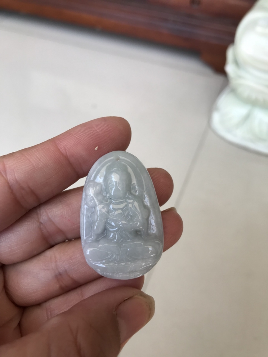 Mặt dây chuyền phật Đại thế chí ngọc cẩm thạch thiên nhiên cho tuổi Ngọ (Mã sản phẩm: PBM153)