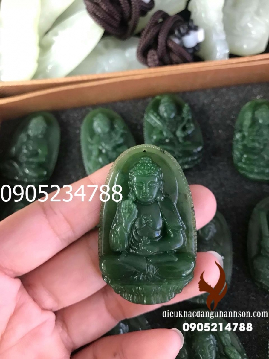 Mặt Dây Chuyền Phật A di đà Ngọc Bích - Nephrite Thiên Nhiên Cho Tuổi Tuất và Hợi (Mã Sản Phẩm: PBM136)