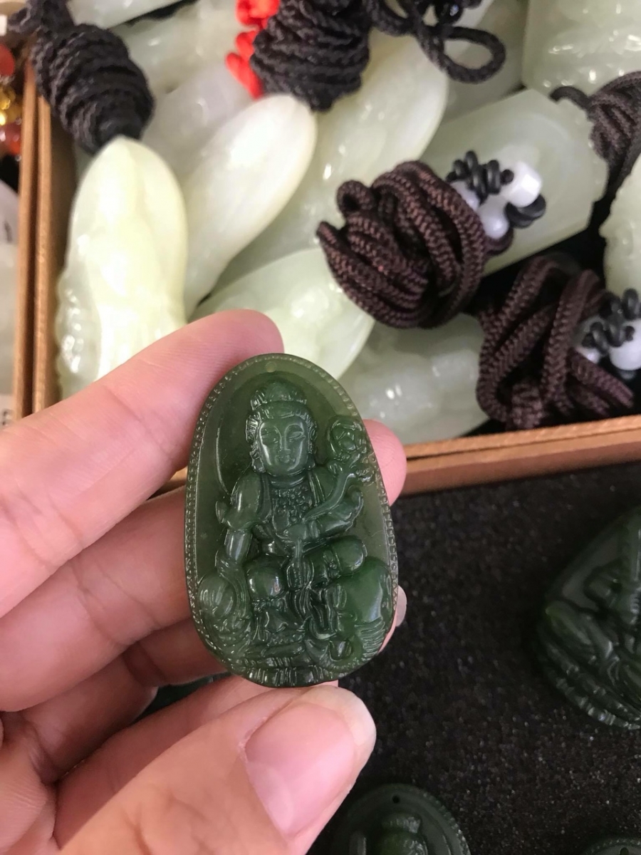 Mặt Dây Chuyền Phật Phổ hiền bồ tát Ngọc Bích - Nephrite Thiên Nhiên Cho Tuổi Thìn và Tỵ (Mã Sản Phẩm: PBM144)