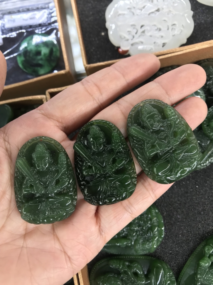 Mặt Dây Chuyền Phật Hư không tạng Ngọc Bích - Nephrite Thiên Nhiên Cho Tuổi Sửu và Dần (Mã Sản Phẩm: PBM138)