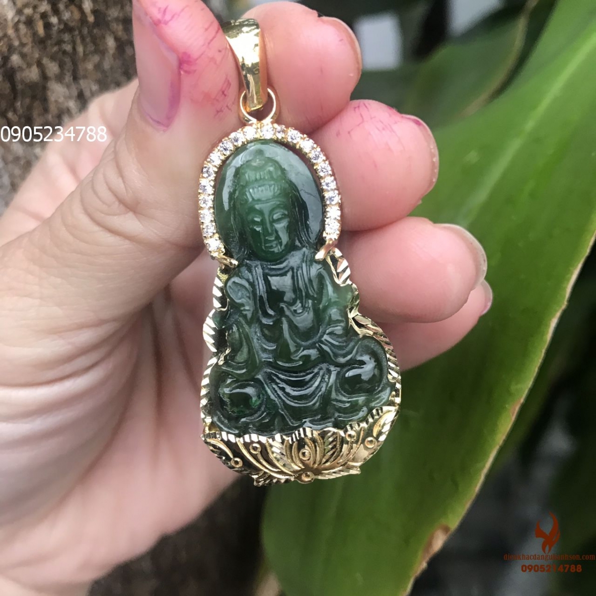 Mặt dây chuyền phật Quan Âm Ngọc bích - Nephrite thiên nhiên ốp vàng tây 10k (Mã sản phẩm: QA28)
