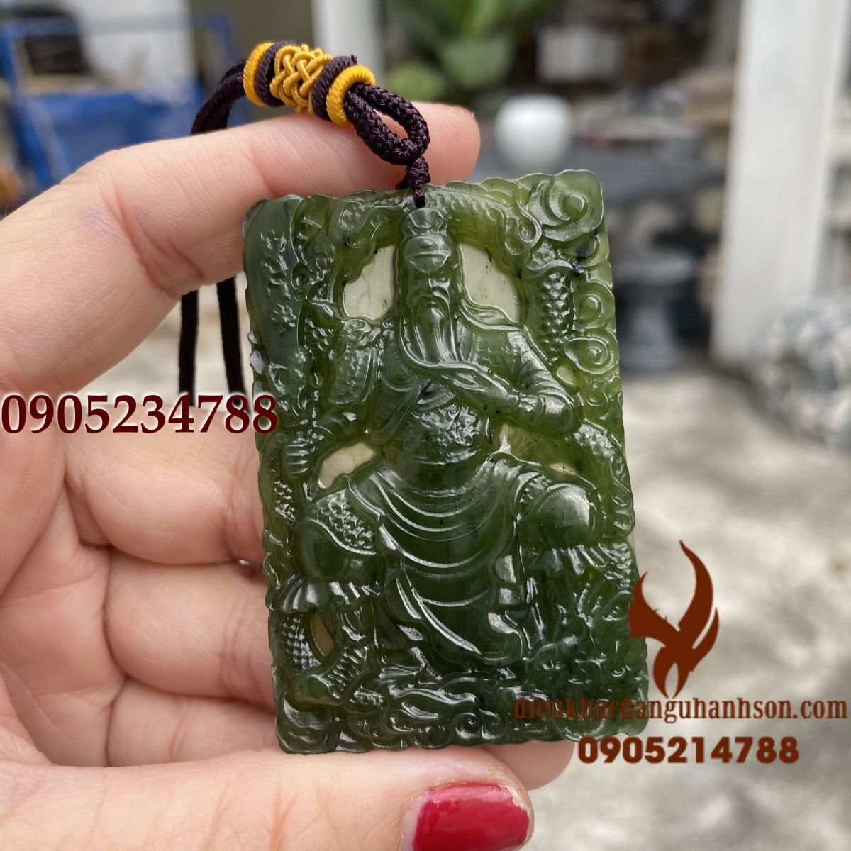 Mặt Dây Chuyền Quan Công Ngọc Bích Nephrtie Thiên Nhiên Chạm 2 Mặt (Mã Sản Phẩm: QC71)