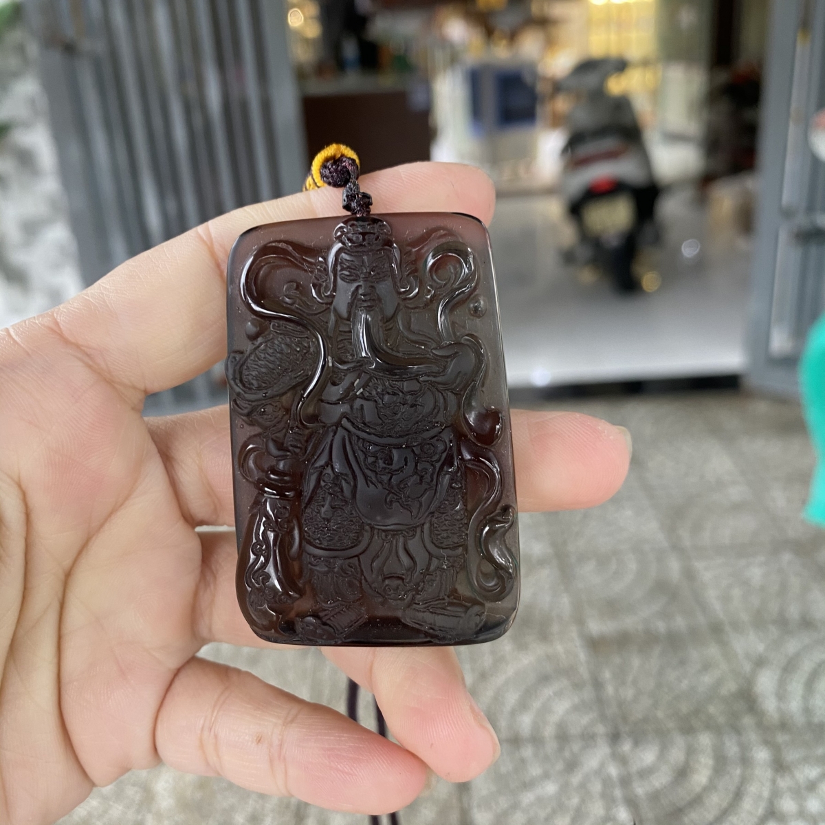 Mặt dây chuyền quan công đá thạch anh khói tự nhiên (Mã sản phẩm: QC73)
