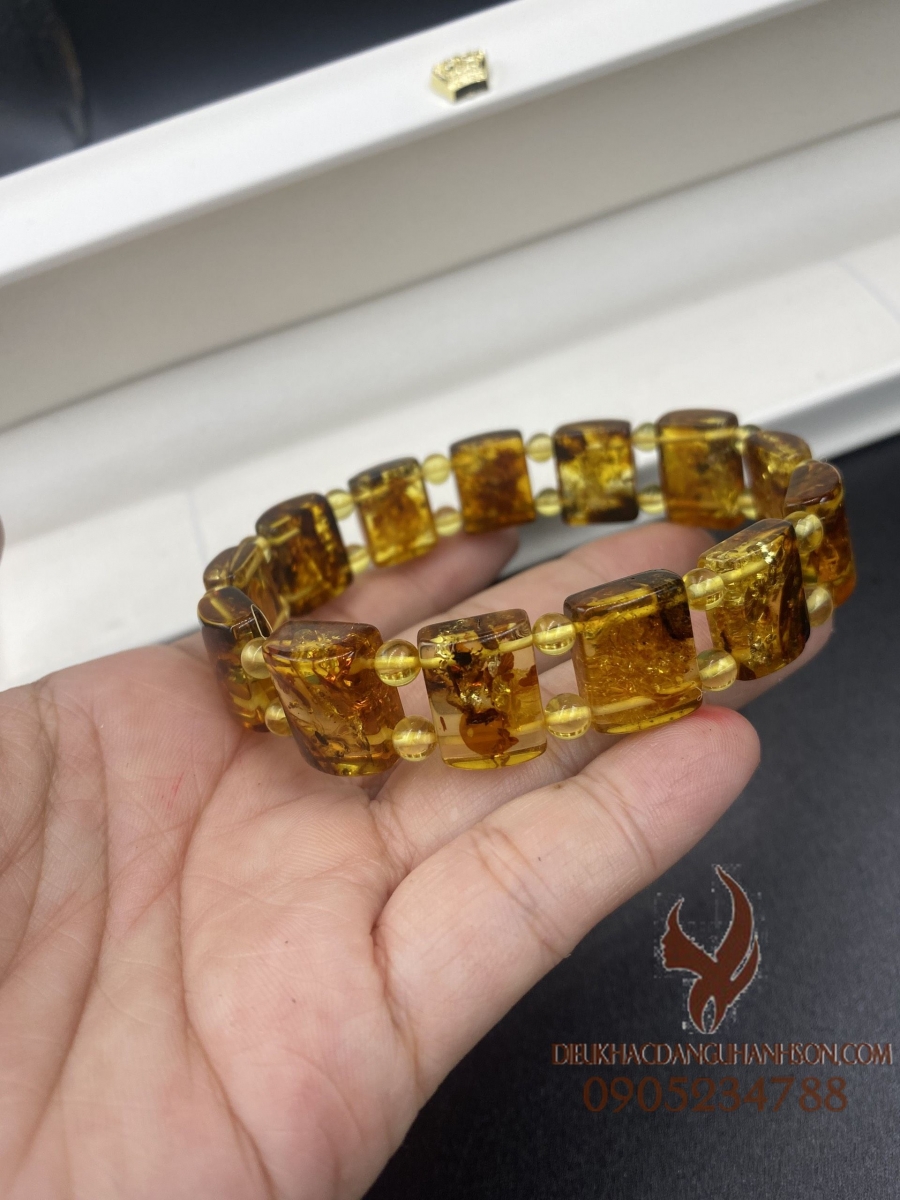 Vòng tay hổ phách thiên nhiên dạng bản (Mã sản phẩm: HP01)