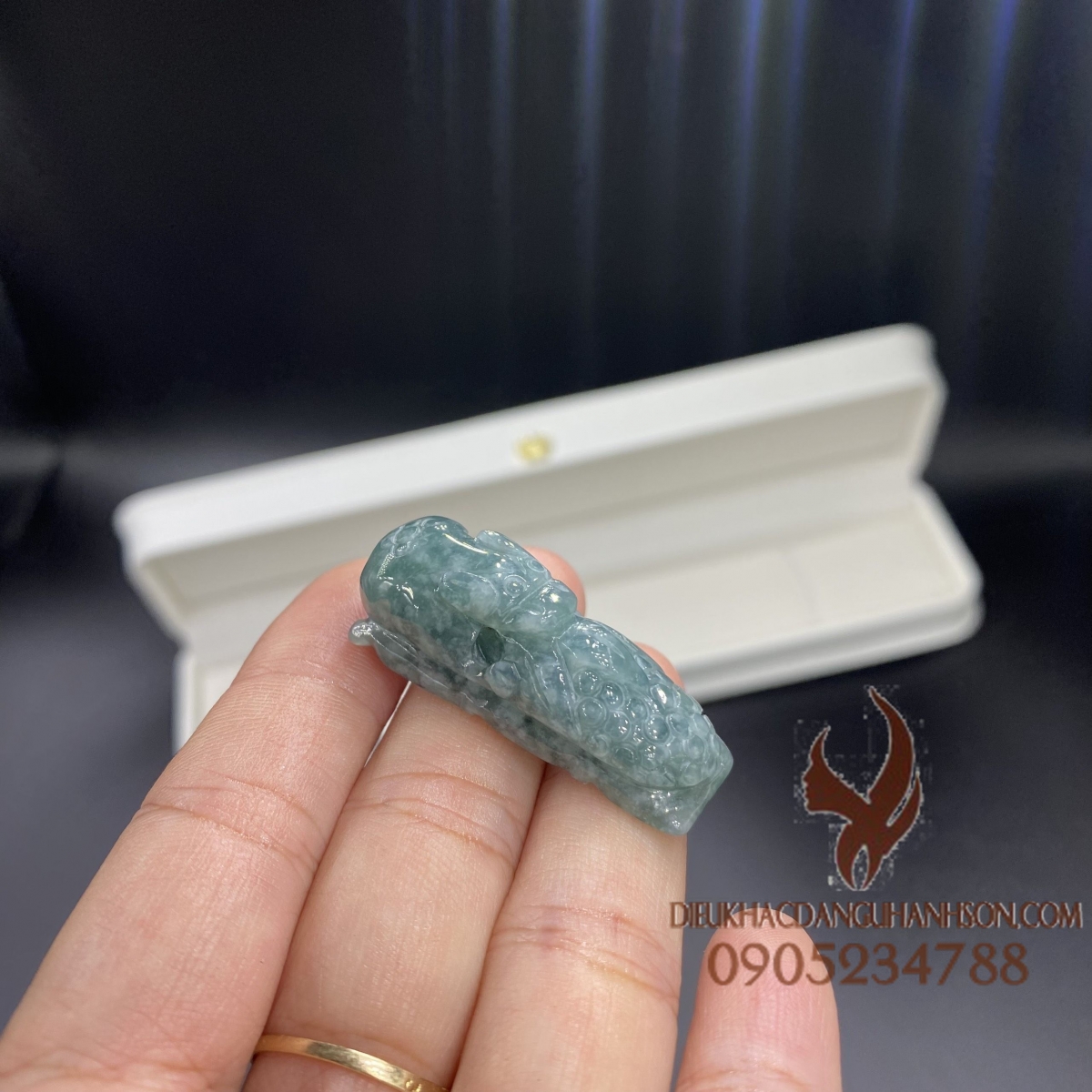 Mặt dây chuyền, yên ngựa chùm nho ngọc cẩm thạch Myanmar tự nhiên (Mã sản phẩm: DQ51)