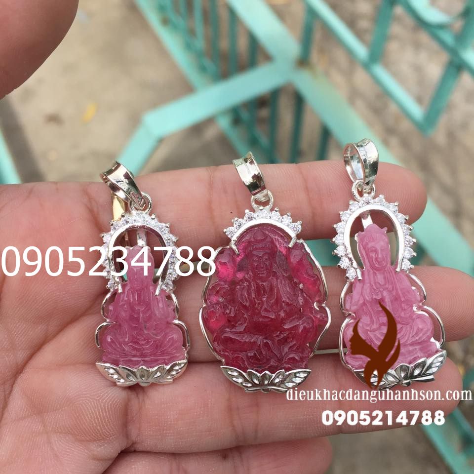 Mặt dây chuyền Quan âm đá ruby ốp bạc nguyên chất QA15