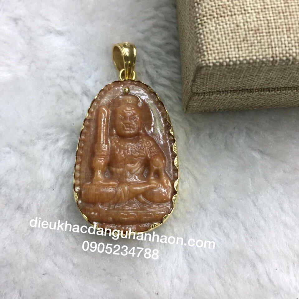 Phật bản mệnh Bất động minh vương ốp vàng tây 10k cho Tuổi Dậu MV16