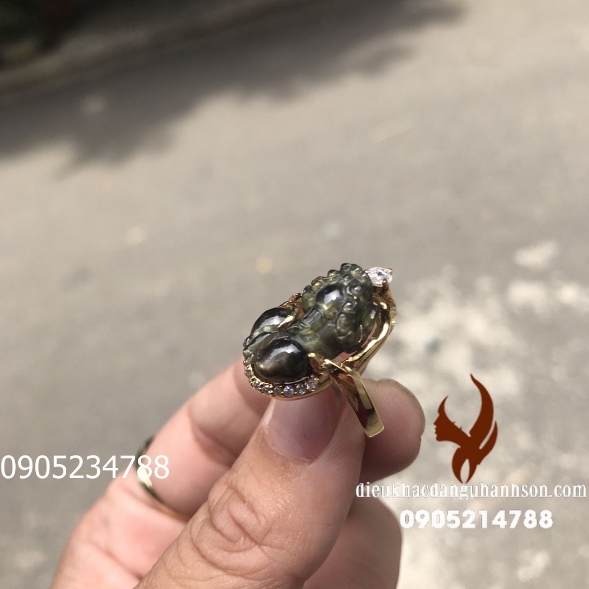 Tỳ Hưu Đá Saphia Tự Nhiên Ốp Vàng Tây 10k TSV11