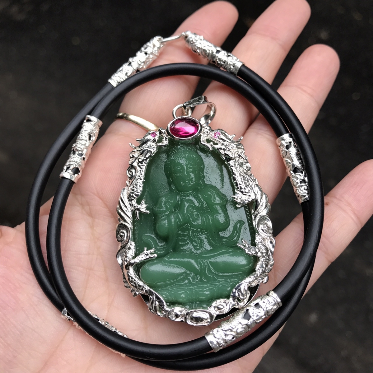 Phật Bản Mệnh Như Lai Đại Nhật Đá Thạch Anh Xanh (Green Aventurine) ốp bạc ta rồng cuộn kèm dây rồng Cho Tuổi Mùi Và Thân NL17
