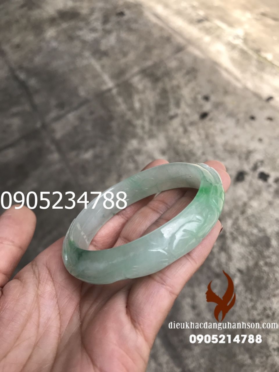 Combo Vòng tay Ngọc Cẩm thạch chạm hoa văn VTBD17