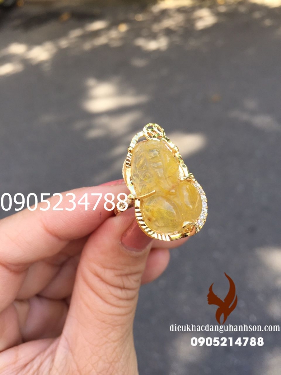 Nhẫn tỳ hưu thạch anh tóc vàng lên vàng tây 10k NV04