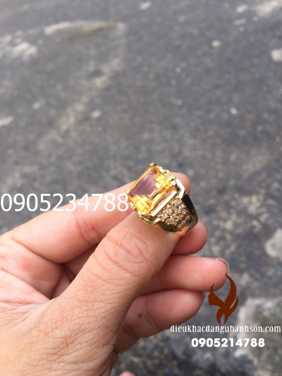 Nhẫn đá thạch anh vàng tự nhiên lên vàng tây 10k NV01
