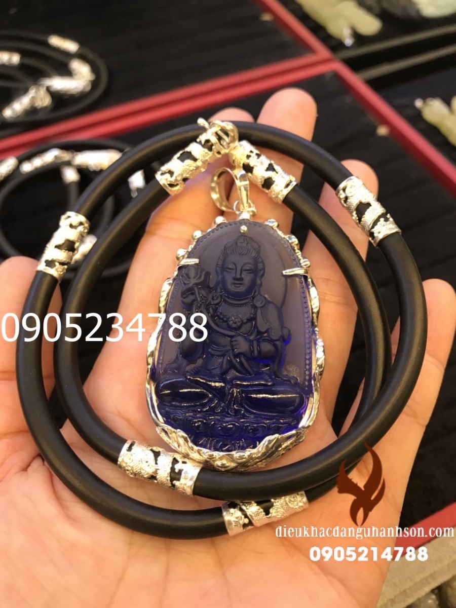 Phật bản mệnh Đại thế chí cho tuổi Ngọ đá thạch anh xanh ốp bạc ta nguyên chất kèm dây rồng bạc ta cao cấp  (Mã sản phẩm: PBM41)