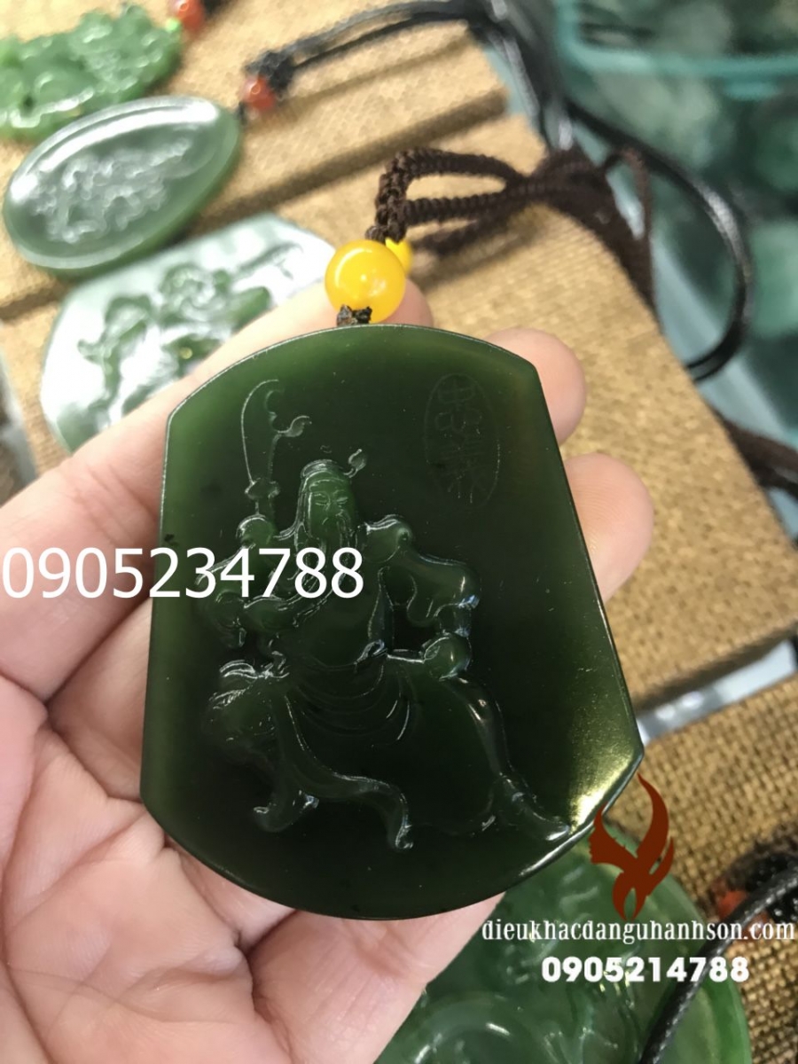 Mặt dây chuyền Quan Công Ngọc Bích Nephrite tự nhiên  (Mã sản phẩm: QC51)