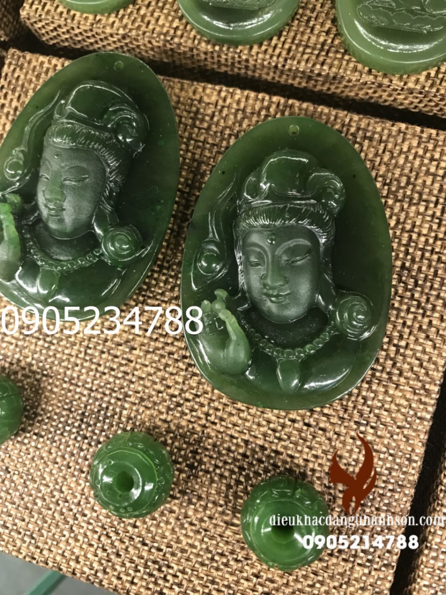 Mặt dây chuyền thánh mẫu Ngọc Bích Nephrite tự nhiên  (Mã sản phẩm: QA20)